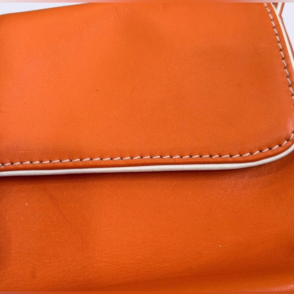Danier orange and white shoulder bag with rhinestone accents - Picture 2 of 12
